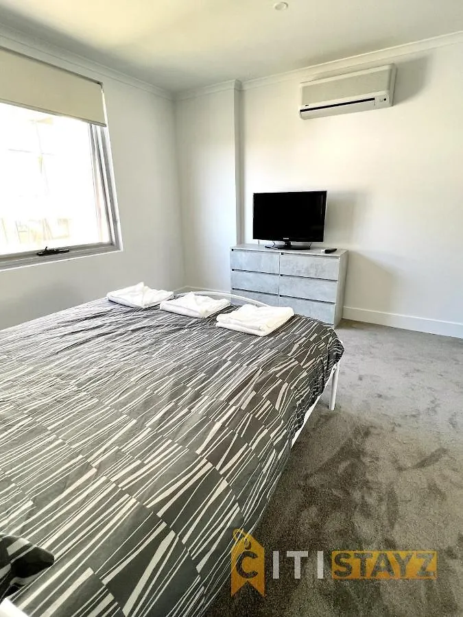 Terrific In Turner -2Bd 2Bth Apt Apartment Canberra Australia